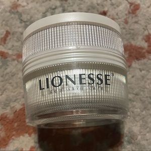 Lionesse White Pearl Day Moisturizer 60g/2.12oz